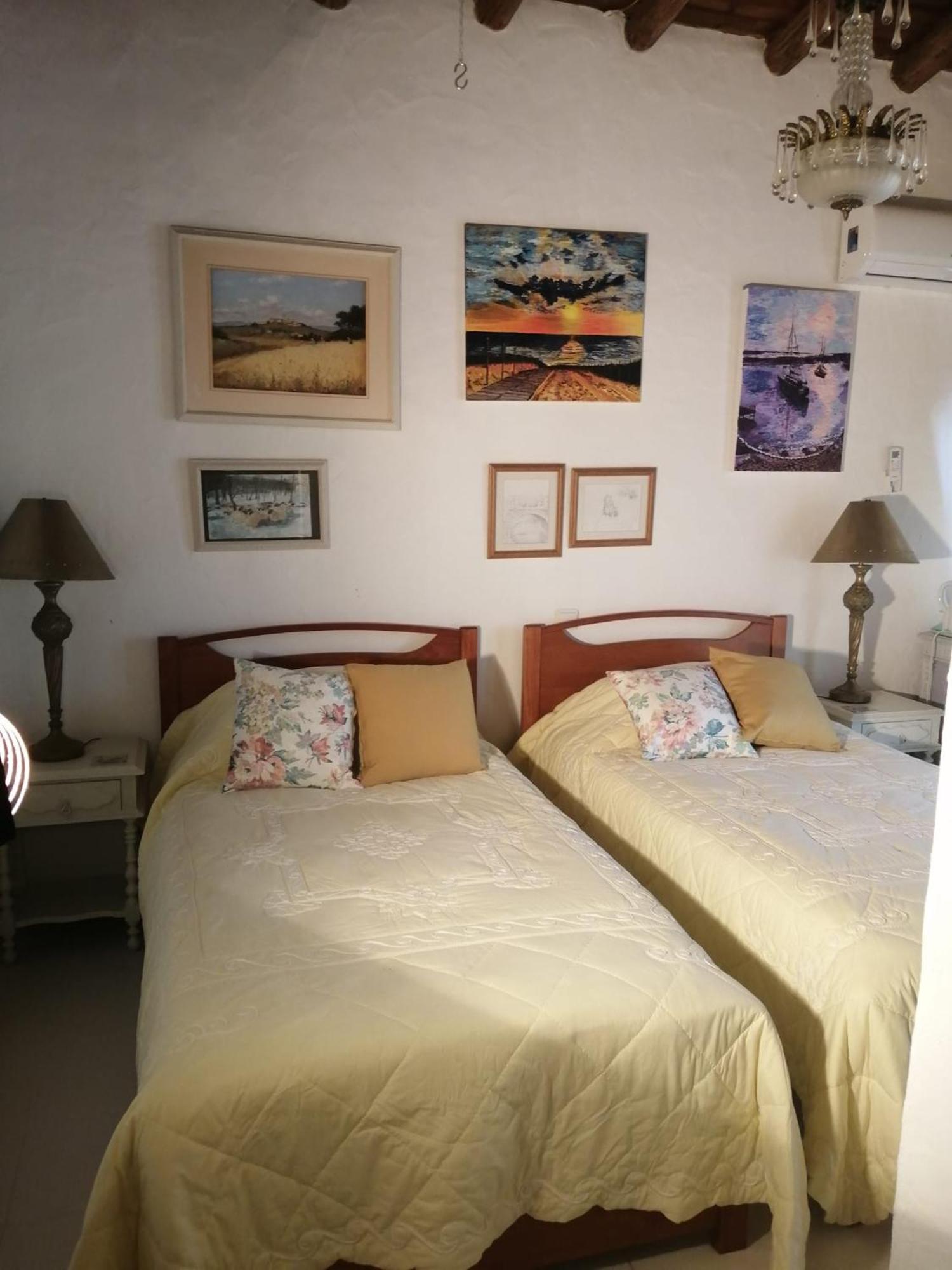 לינה וארוחת בוקר סאו בראס דה אלפורטל Casa Mimosa מראה חיצוני תמונה